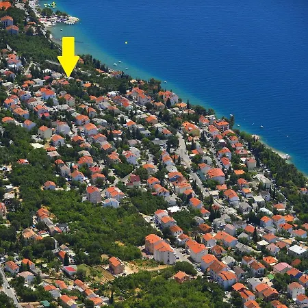 Mariposa アパート *