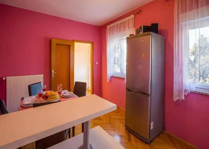 Mariposa アパート